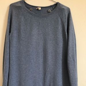 GAP sweater